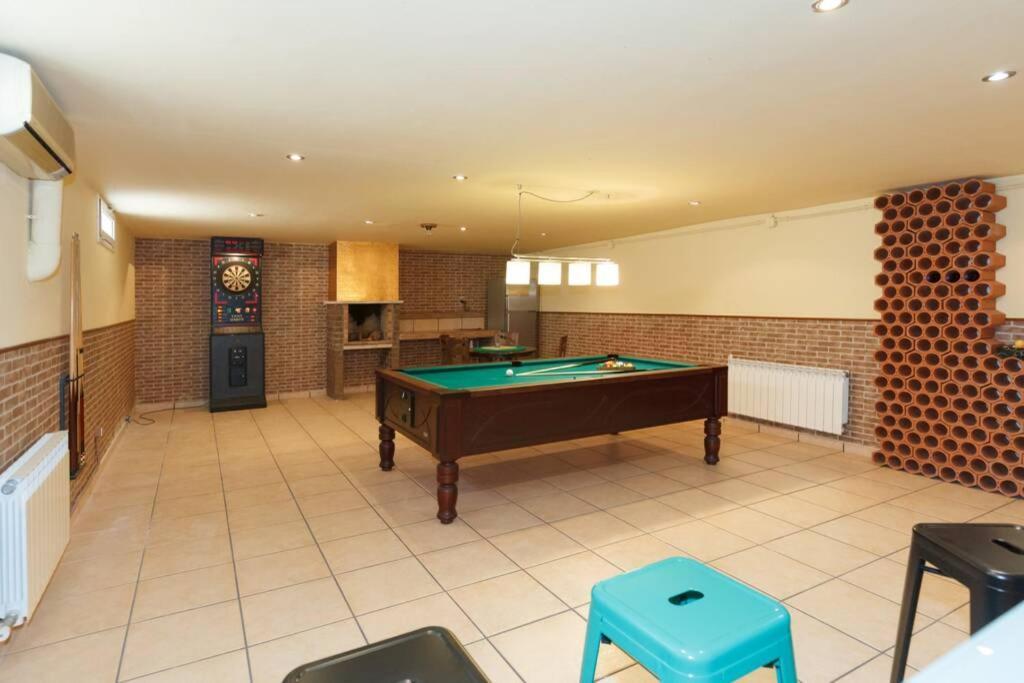 Villa Wine Experience Cambrils - Wine, Art & Games Extérieur photo