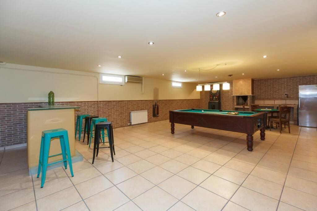 Villa Wine Experience Cambrils - Wine, Art & Games Extérieur photo